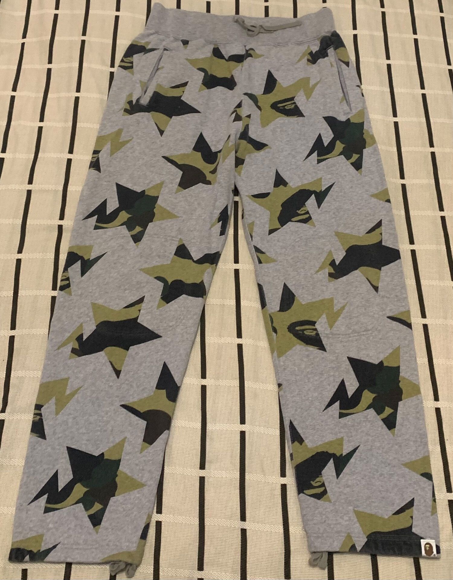 Bape Bape Camo Green Casual Pants S Men Size US 30 / EU 46 - 1 Thumbnail