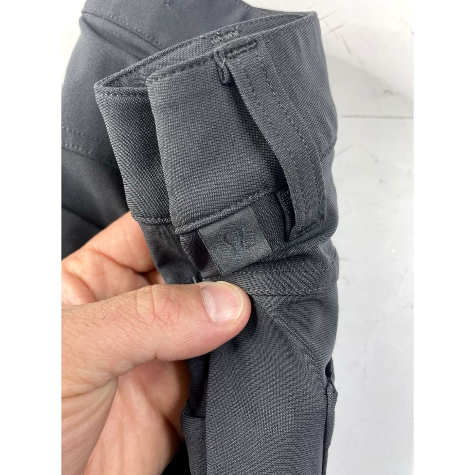 Lululemon Lululemon ABC Pants Mens 33 Gray Slim Fit 5 Pocket Warpstreme Trouser Size US 33 - 3 Thumbnail
