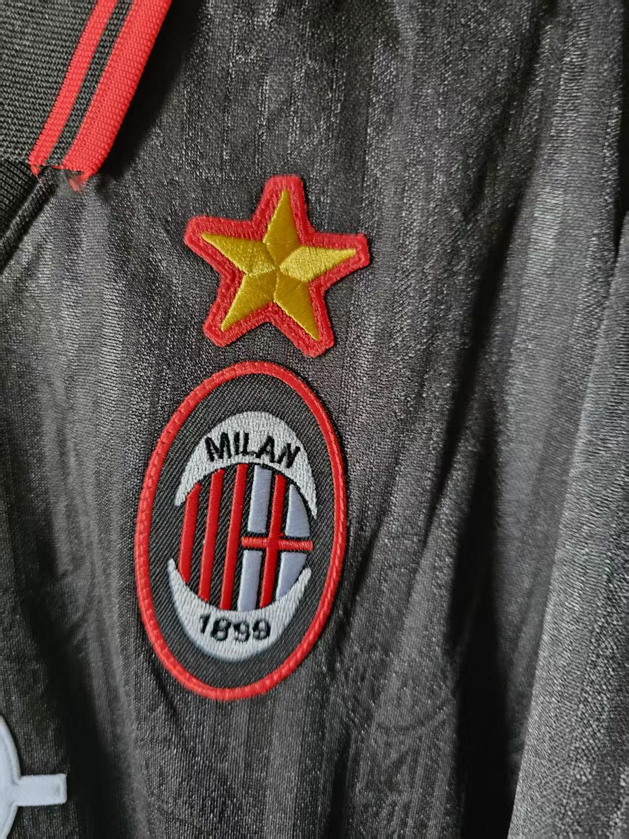 Other 1997 1998 AC Milan Jersey Black Size US L / EU 52-54 / 3 - 3 Thumbnail