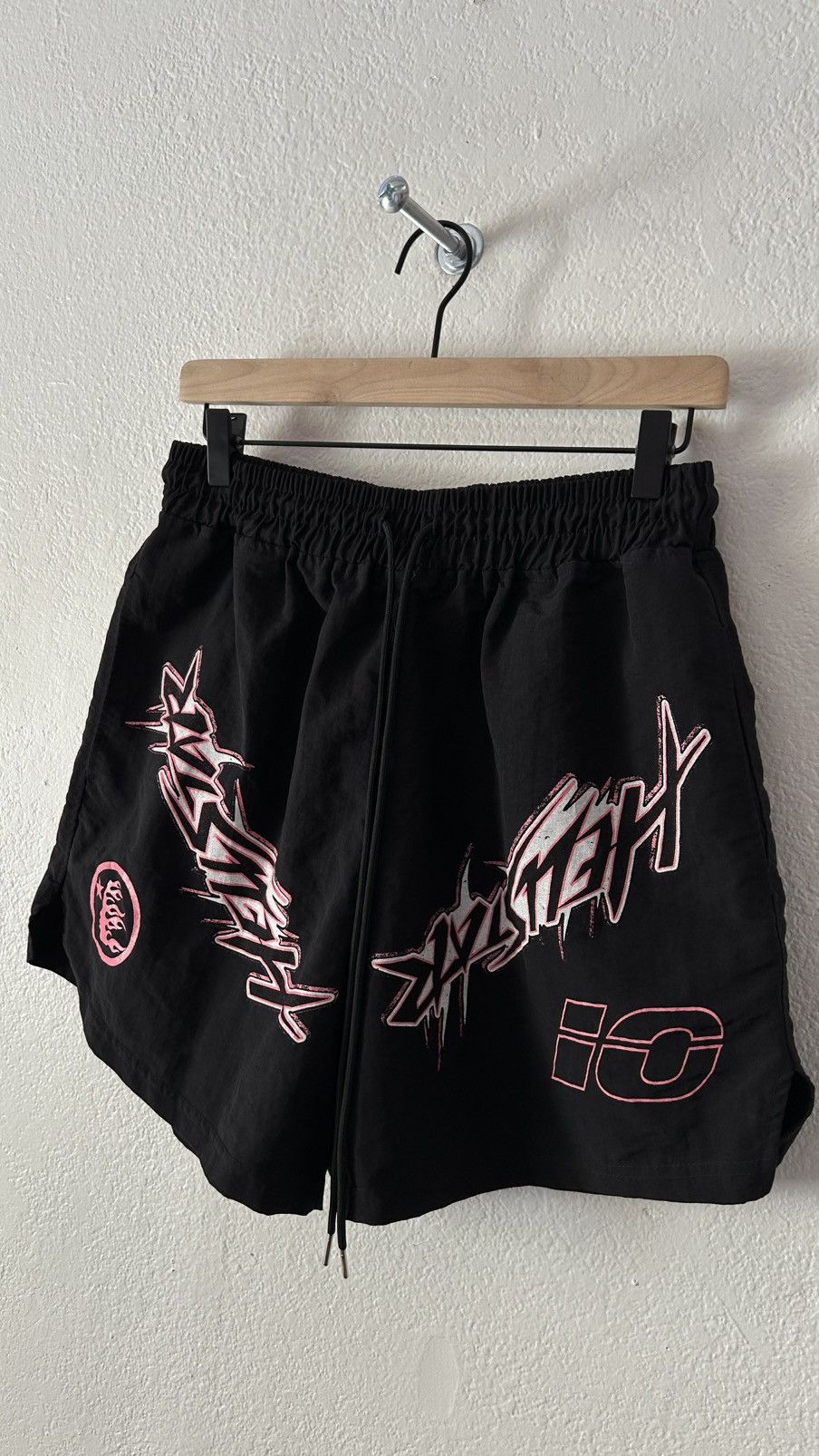 HELLSTAR Hellstar Black Pink Nylon Shorts Size US 30 / EU 46 - 3 Thumbnail