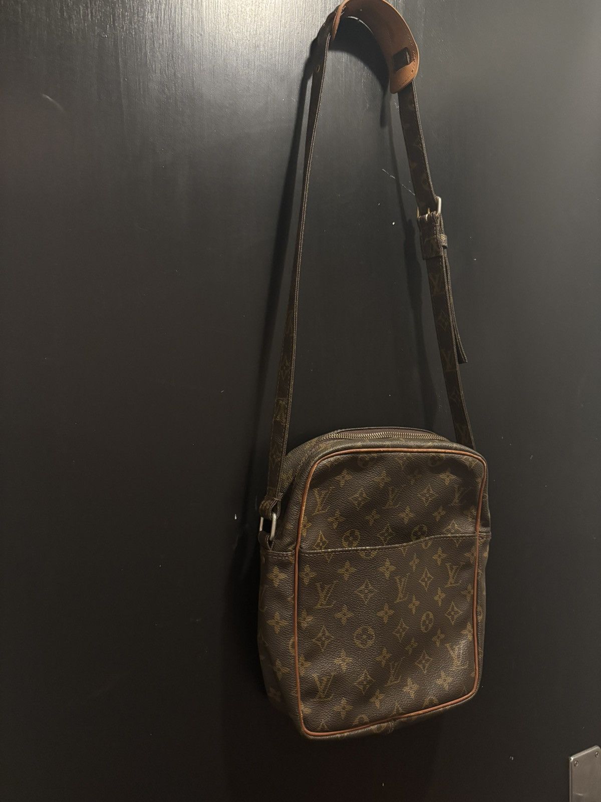 Louis Vuitton Louis Vuitton Vintage Danube Crossbody Size ONE SIZE - 4 Thumbnail