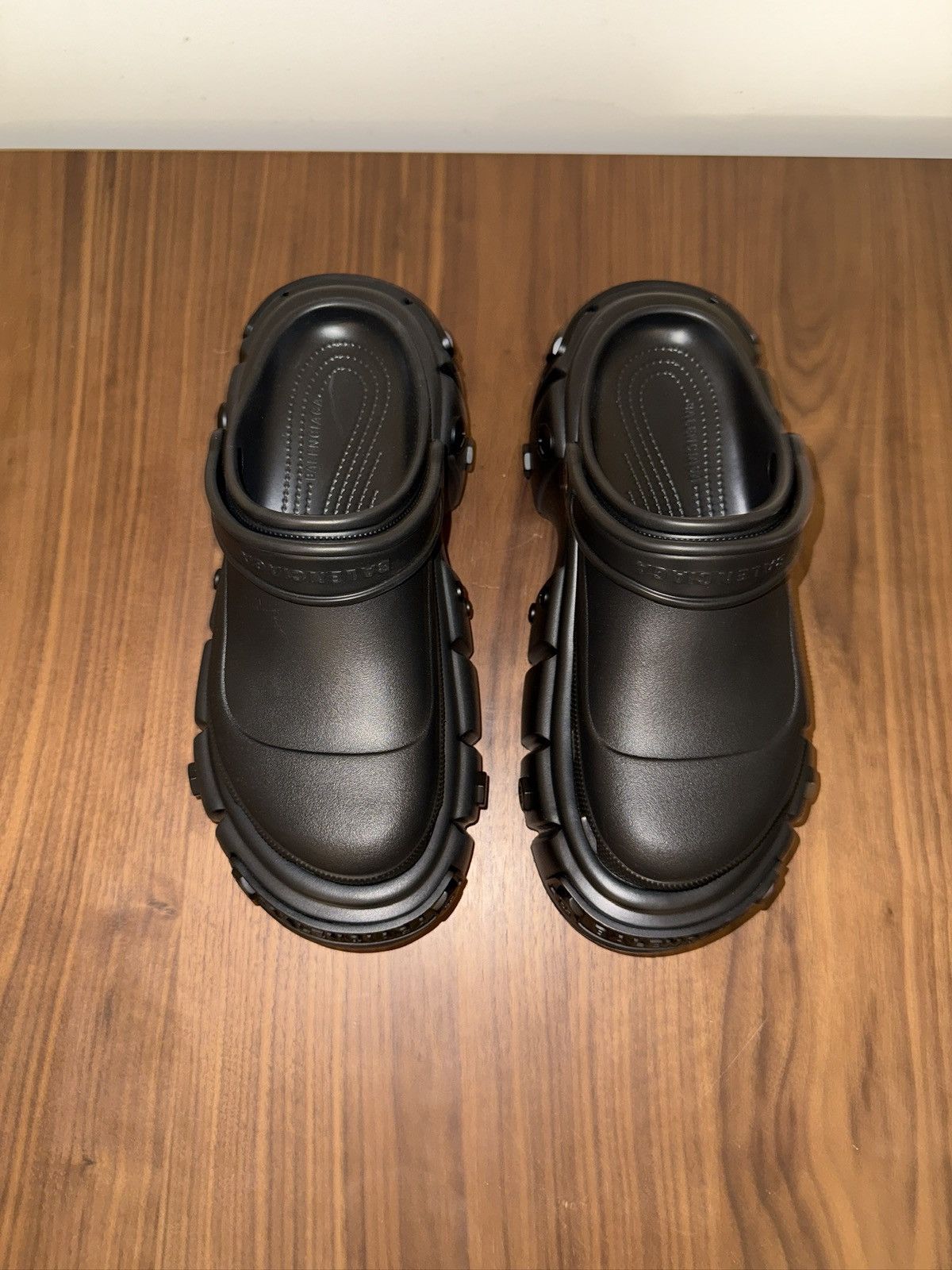 Balenciaga × Crocs Balenciaga Hardcrocs Black on Black Size US 11 / EU 44 - 1 Thumbnail