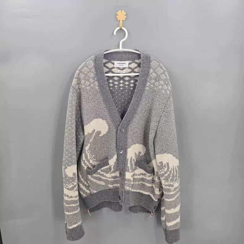 Thom Browne Thom Browne Gray wave wool knitted cardigan Size US M / EU 48-50 / 2 - 1 Thumbnail