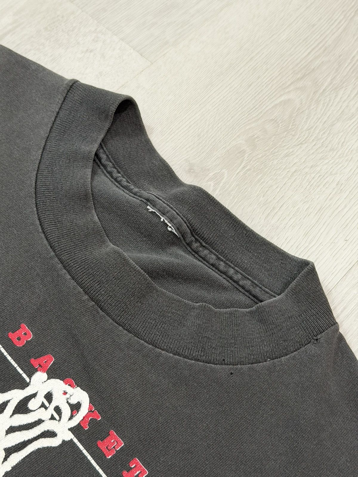 Logo 7 Vintage 90s Chicago Bulls Lightning Graphic Tee NBA Logo 7 Size US XL / EU 56 / 4 - 4 Thumbnail