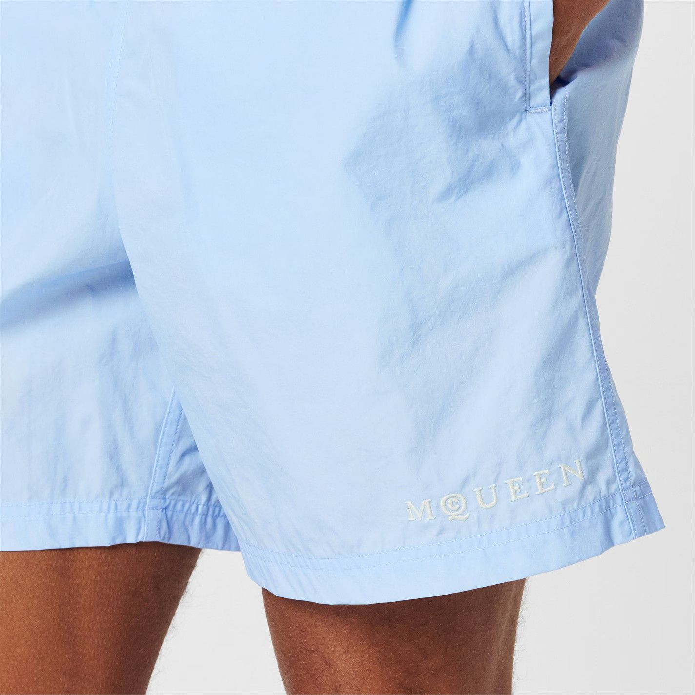 Alexander McQueen o1g2r1mq0326 Logo Quick-Dry Tailored Fit Swim Shorts in Blue Size US 30 / EU 46 - 6 Thumbnail