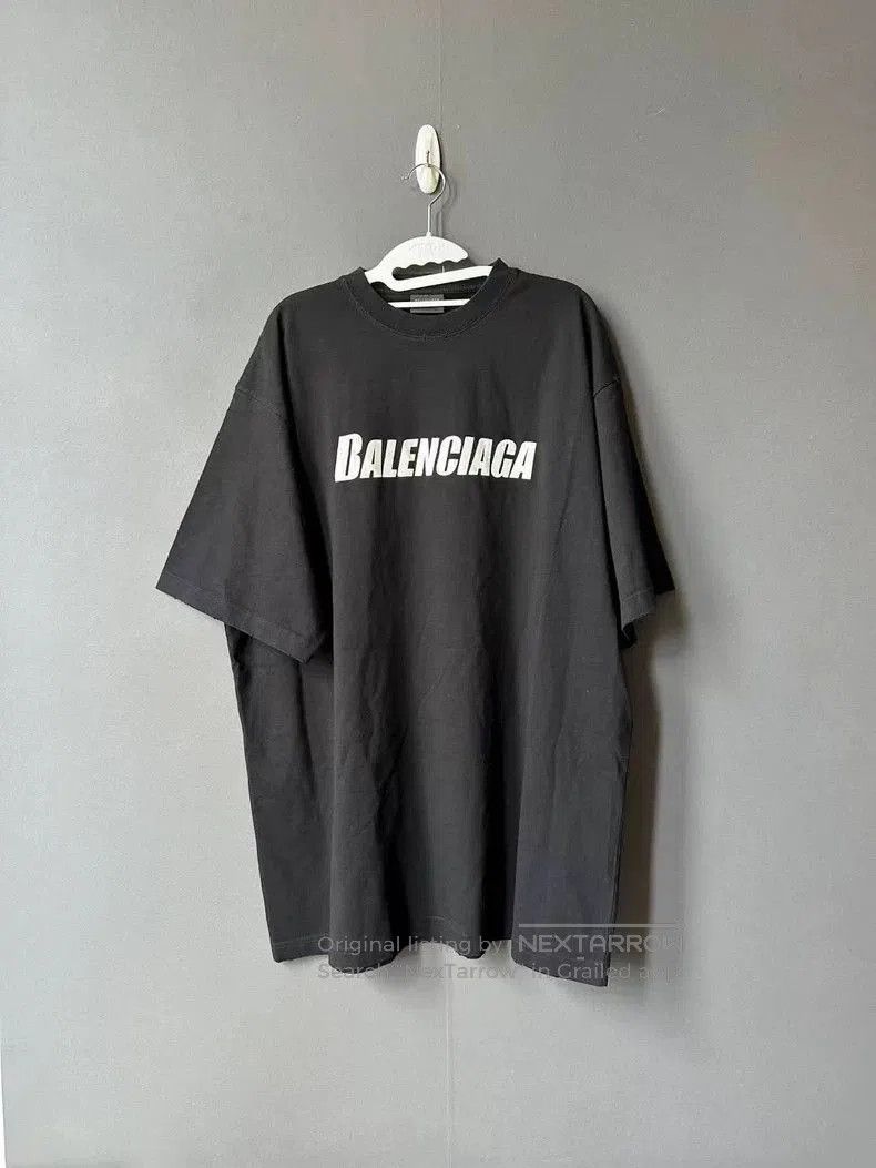Balenciaga Balenciaga Distressed Logo Short Sleeve. Size US XS / EU 42 / 0 - 1 Thumbnail