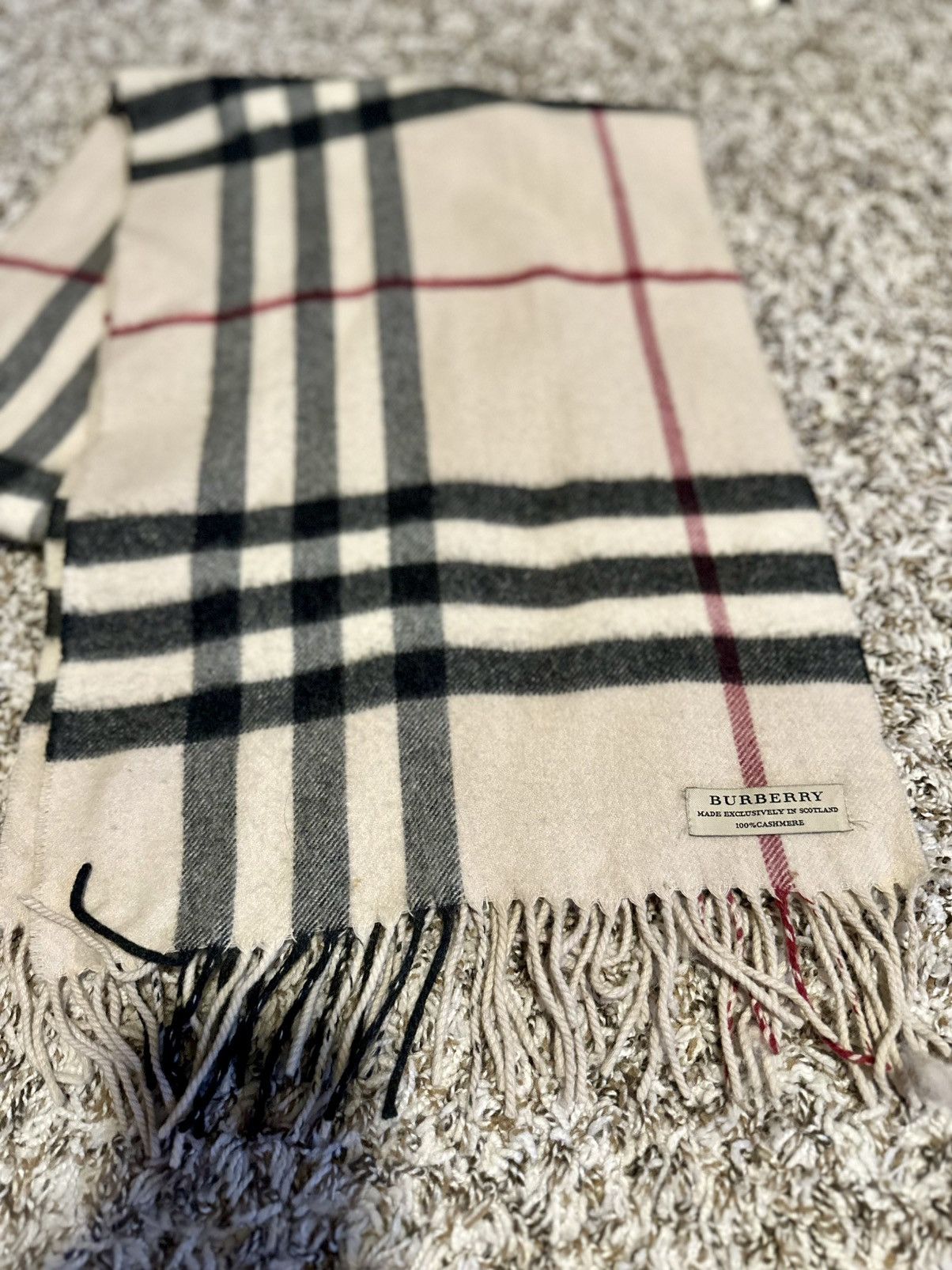 Burberry Authentic Burberry Check Cashmere Scarf Size ONE SIZE - 1 Thumbnail