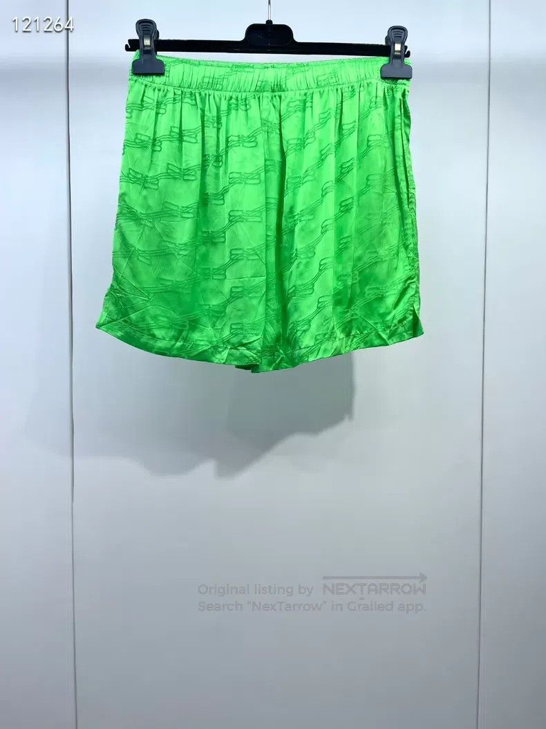 Balenciaga Balenciaga All-over printed shorts Size US 34 / EU 50 - 2 Thumbnail