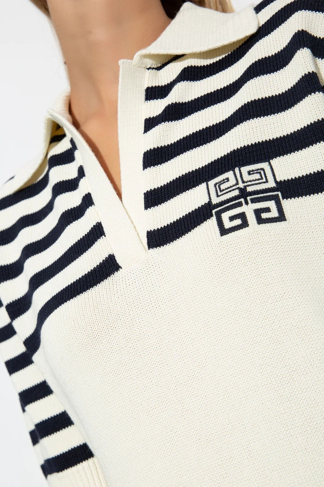 Givenchy o1srvl11e0725 4G Striped Polo Dress in Black/White Size M / US 6-8 / IT 42-44 - 4 Thumbnail