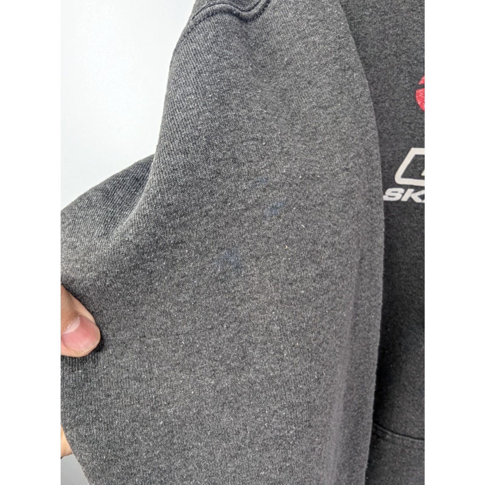 Vans VINTAGE Vans Hoodie Pullover Sweatshirt 66 Skateboarding Charcoal Grey M Men Grey 90s Skateboarding Vans Shirt Womens Mens Girls Size US M / EU 48-50 / 2 - 6 Thumbnail