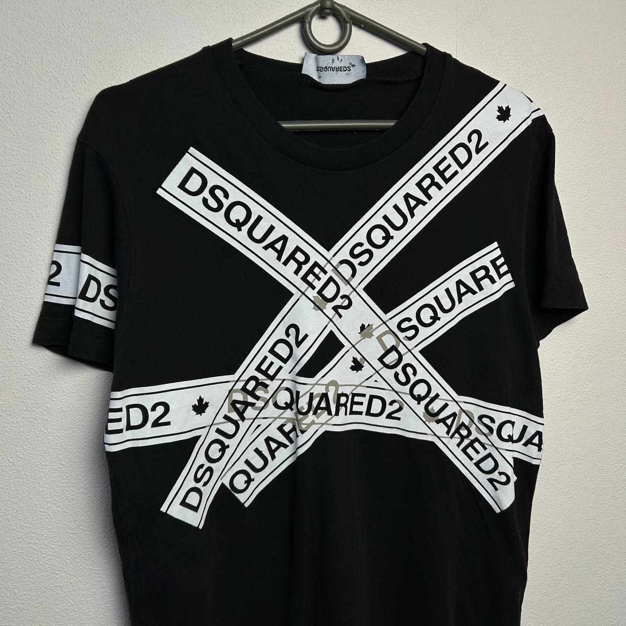 Dsquared2 Designer Dsquared2 big logo streetwear y2k opium tee Size US S / EU 44-46 / 1 - 2 Thumbnail