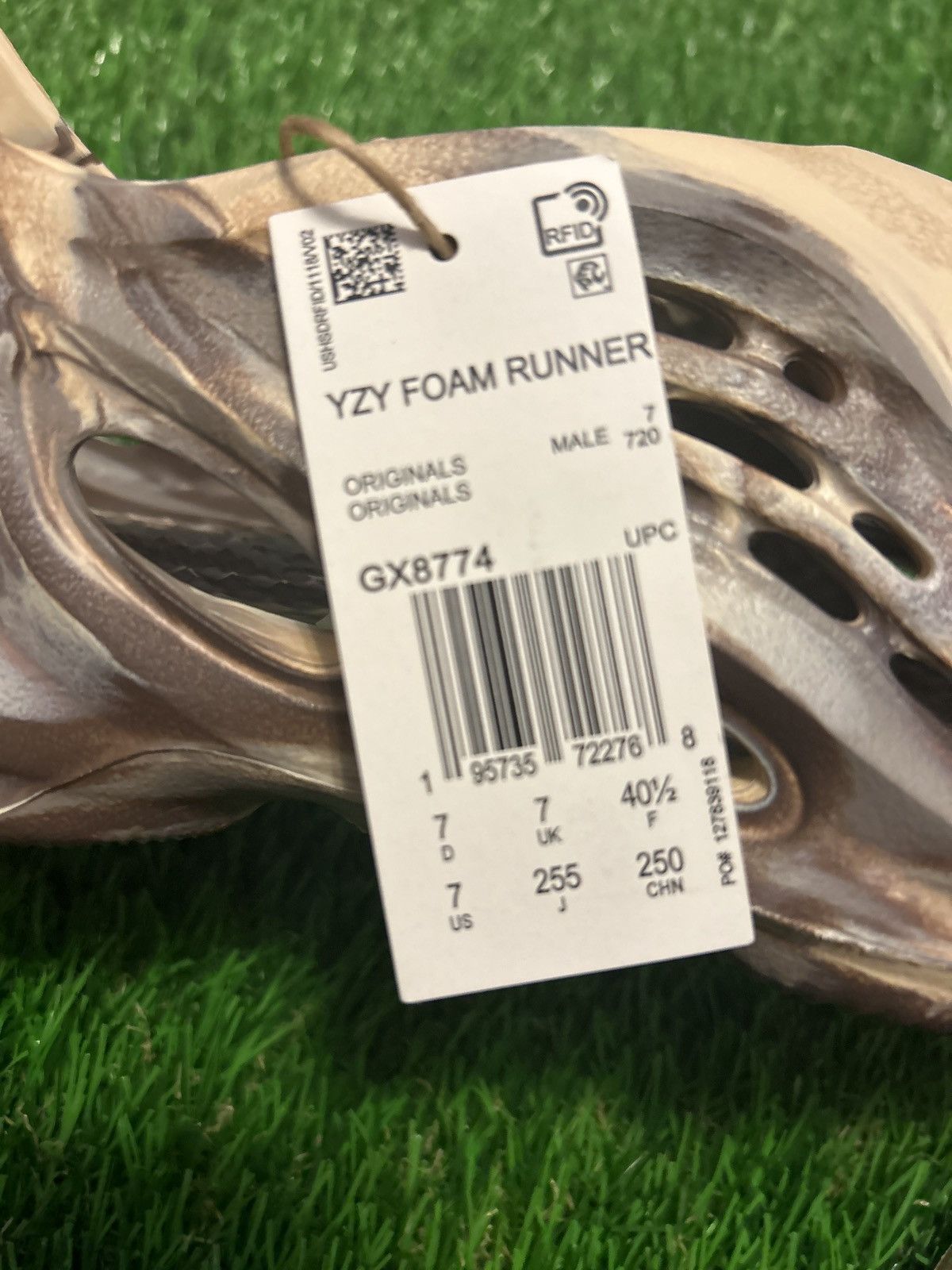 Yeezy Yeezy Foam Runner Mx Cream Clay Size US 7 / EU 40 - 7 Thumbnail