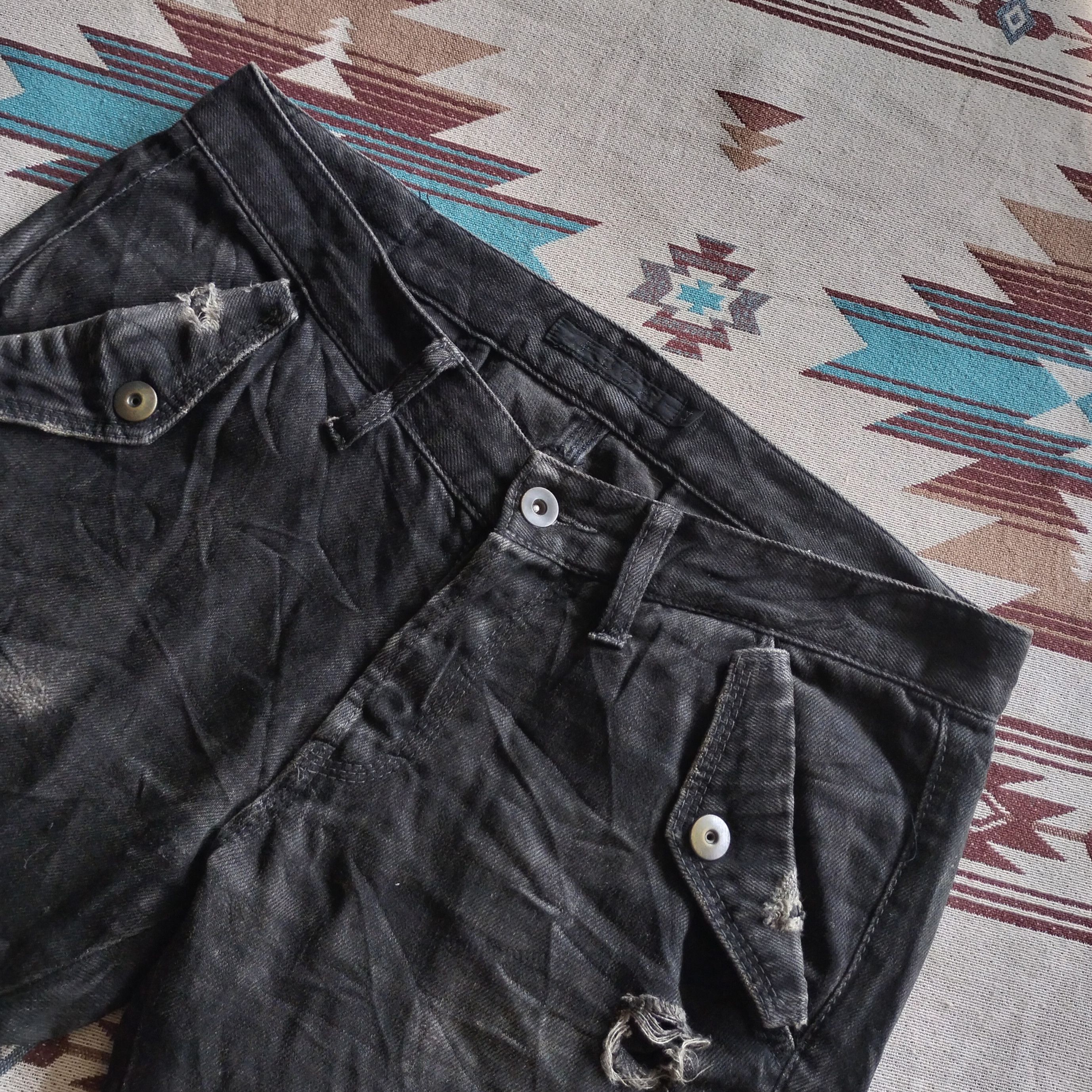 GOSTAR DE FUGA Fuga japan distressed cargo short denim Size US 33 - 3 Thumbnail