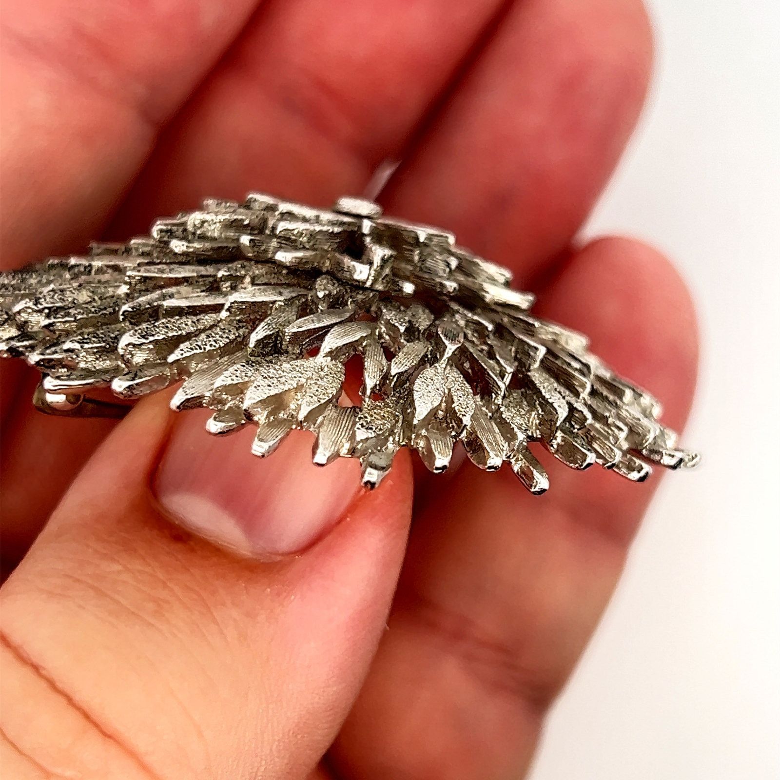 Monet Monet Textured Petal Silvertone Layered Brooch Pin Size ONE SIZE - 3 Thumbnail