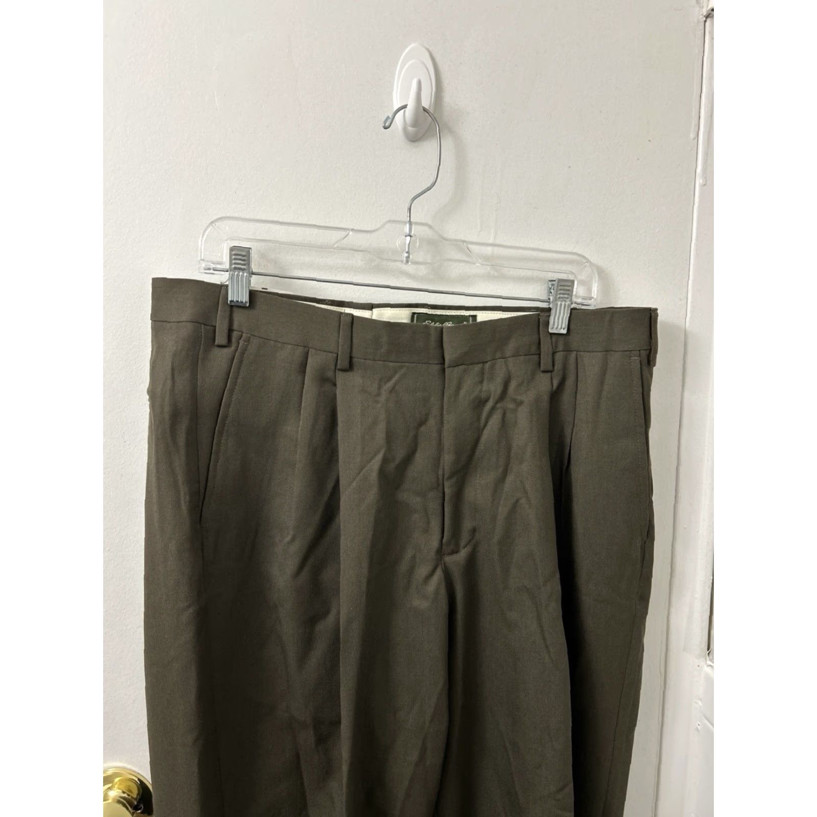 Eddie Bauer Eddie Bauer Dress Pants Mens 36x35 Taupe 100% Wool YKK Relaxed Fit Pleated NWT Wool Dress Pants Mens Taupe 36x35 NWT Relaxed Fit Size US 36 / EU 52 - 7 Thumbnail