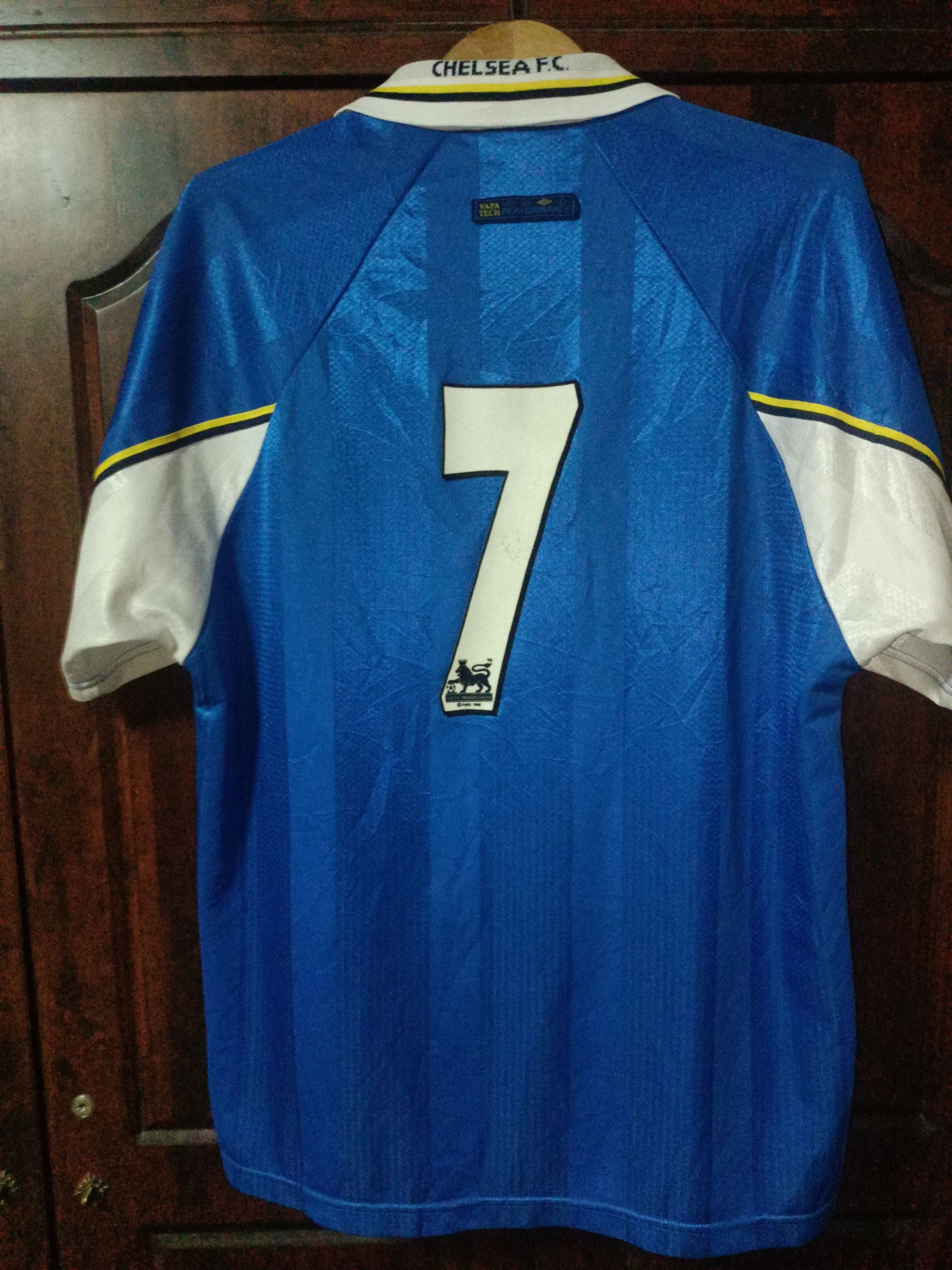 Chelsea Soccer × Vintage Vintage Umbro 97/98 Home Kit Chelsea Jersey by "AUTO GLASS" Size US L / EU 52-54 / 3 - 7 Thumbnail