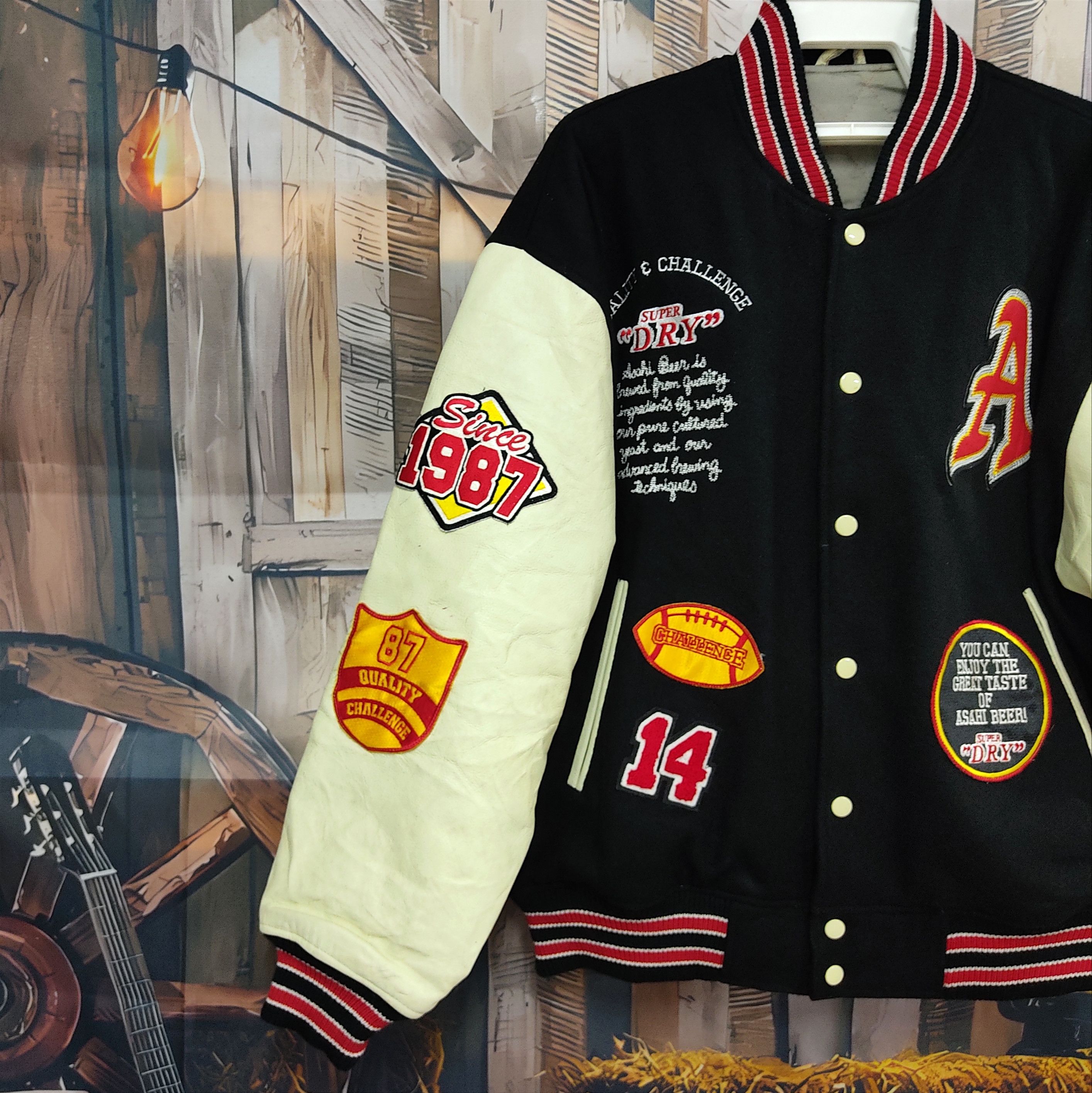 Superdry SUPERDRY Japan Leather Sleeve Varsity (Patch Loaded Edition) Size US XL / EU 56 / 4 - 3 Thumbnail