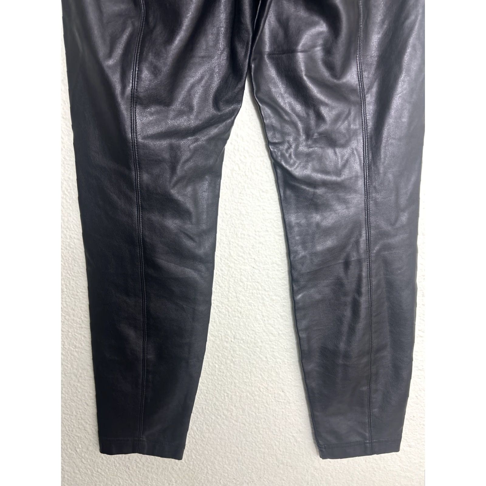 Vintage Catherine Malandrino Pants Womens Large Black Rayon Blend Faux Leather Pull On Skinny High Rise Flat Front Size 36" / US 14 / IT 50 - 7 Thumbnail