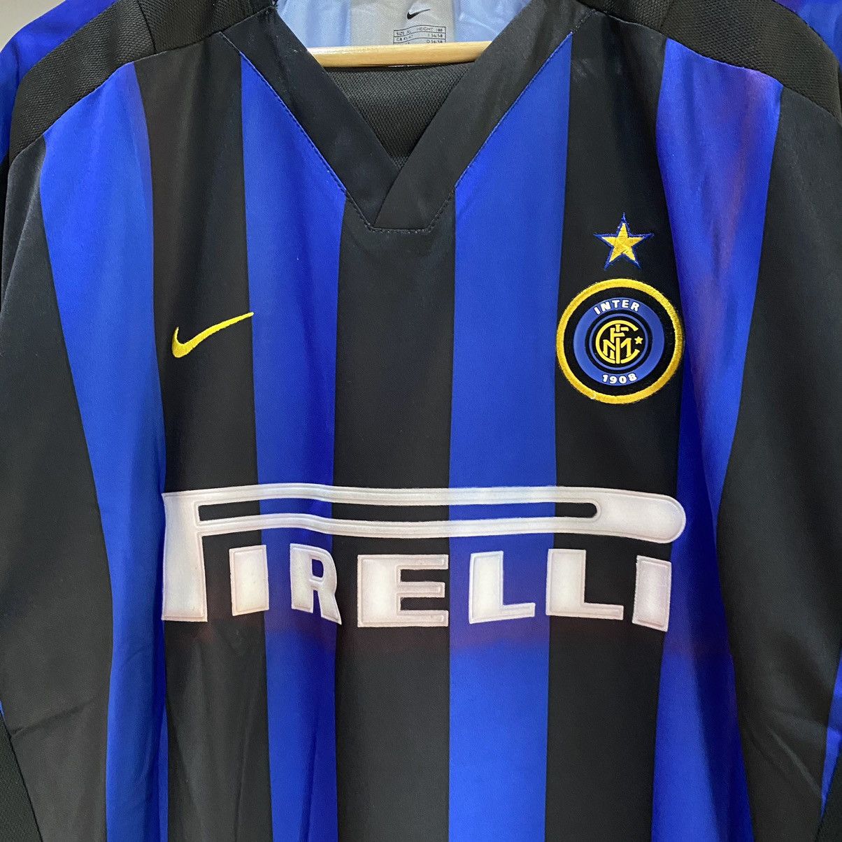 Nike × Vintage Nike Inter 2002/2003 Vintage REPRO Football Jersey Size US XL / EU 56 / 4 - 5 Thumbnail
