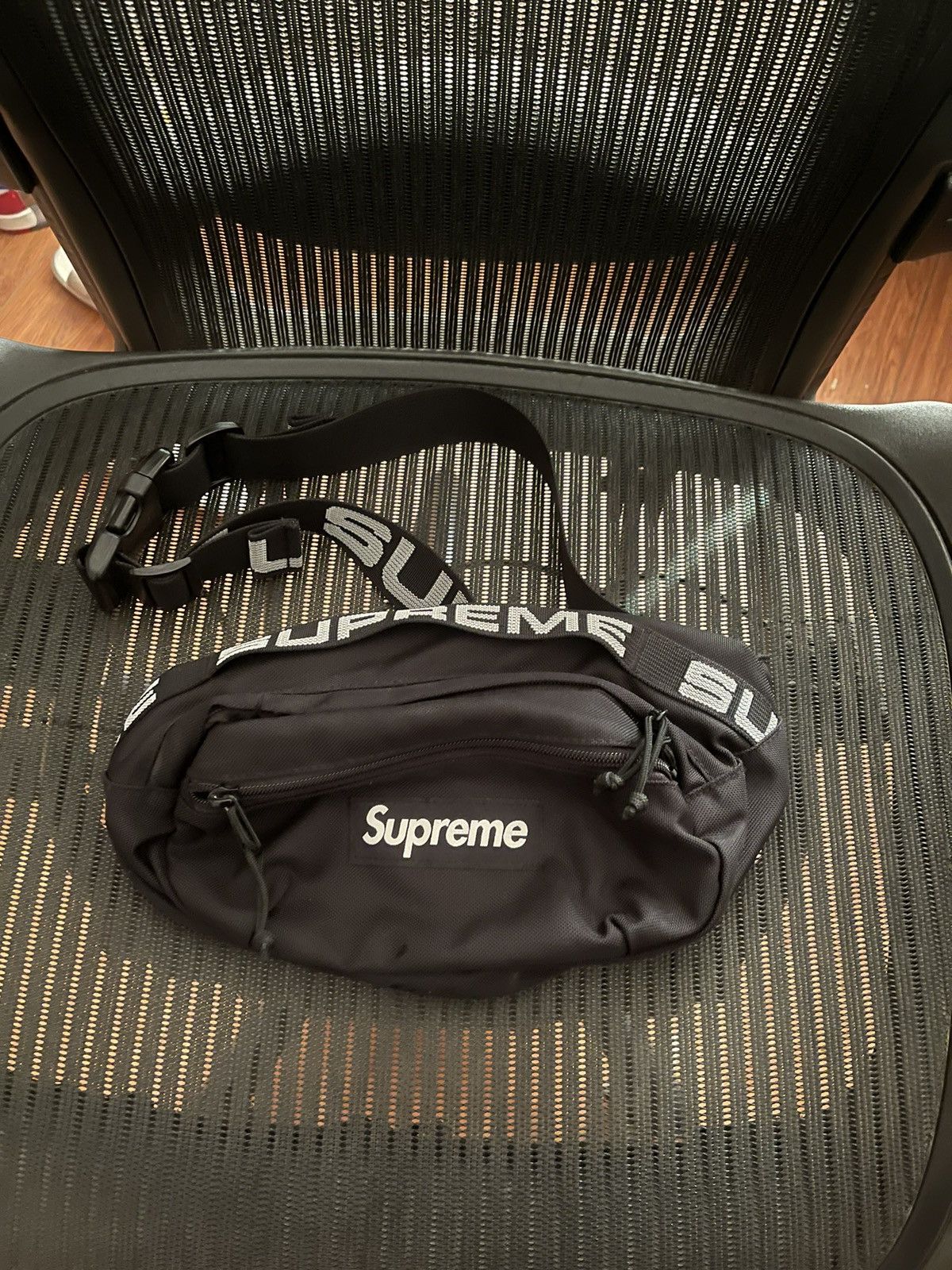 Supreme Supreme ss18 18ss 3m waist bag black | Grailed