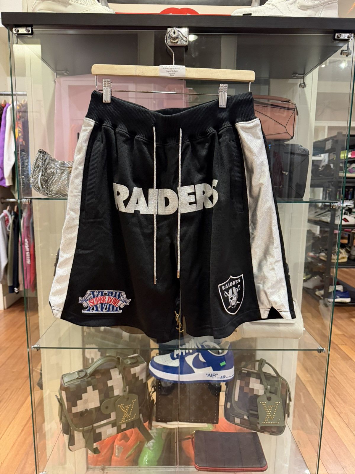 Just Don × Mitchell & Ness Just Don x Mitchell&Ness NFL Raiders Shorts Size US 32 / EU 48 - 1 Thumbnail