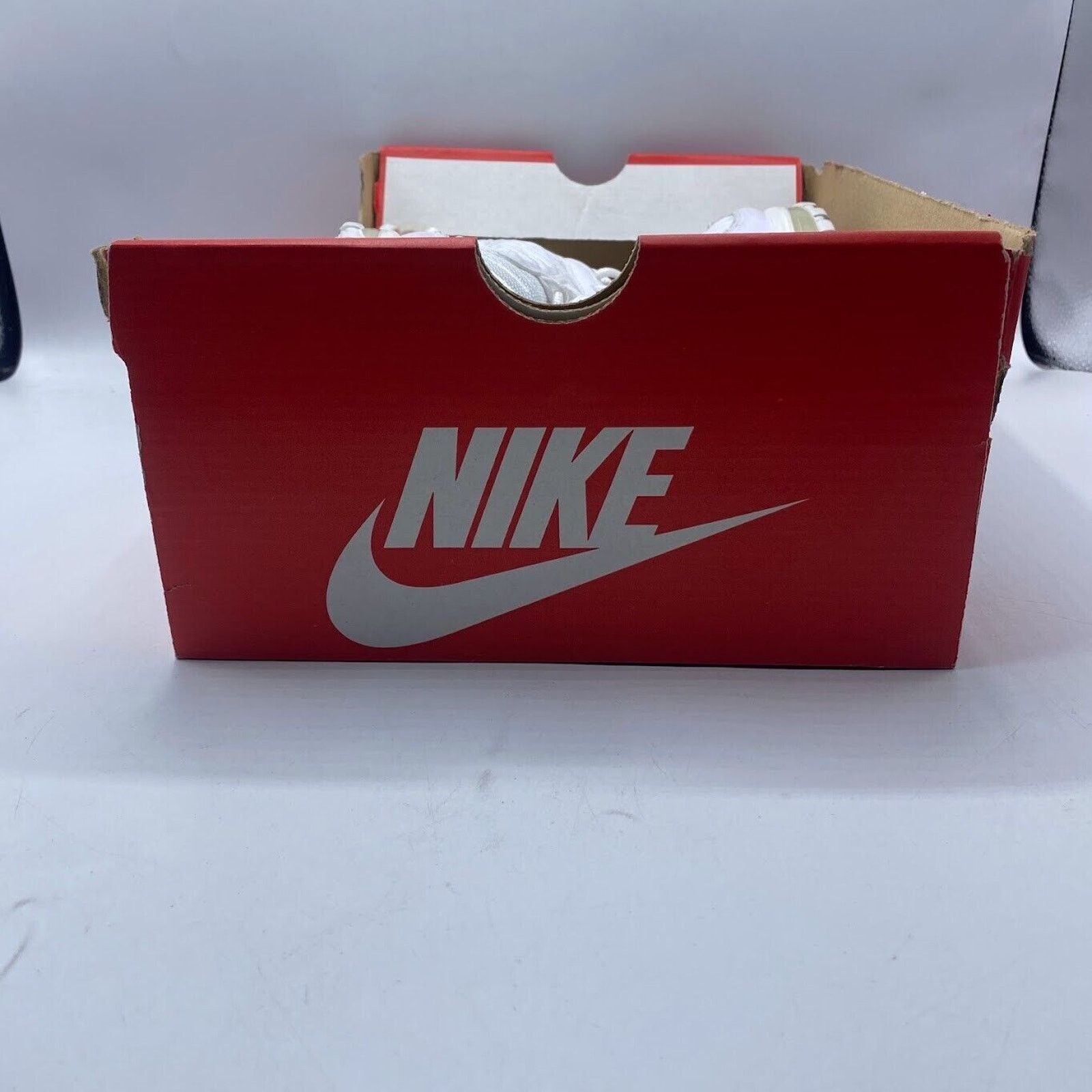 Nike Nike Air Max 98 White Men's Size 11.5 640744 106 Brand NEW Size US 11.5 / EU 44-45 - 11 Thumbnail
