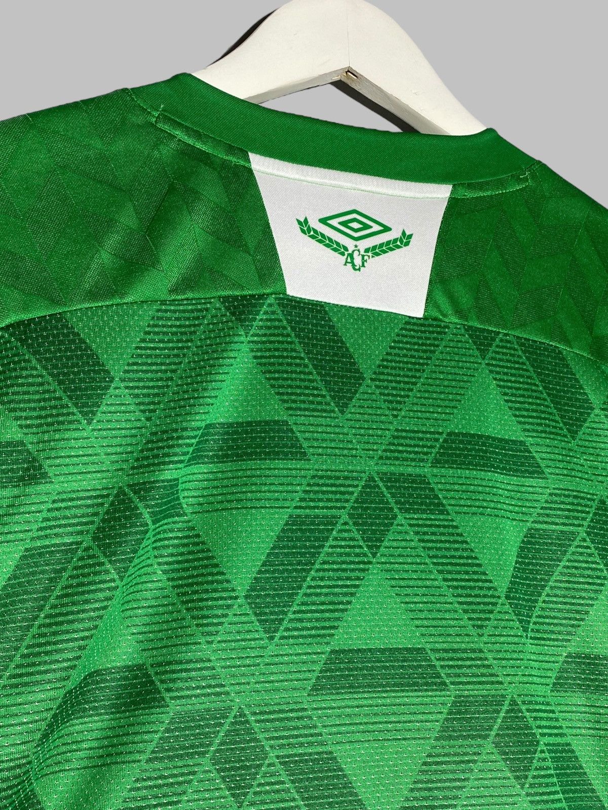 Umbro Umbro Chapecoense FC 2020 Home Football Shirt Size US L / EU 52-54 / 3 - 16 Thumbnail