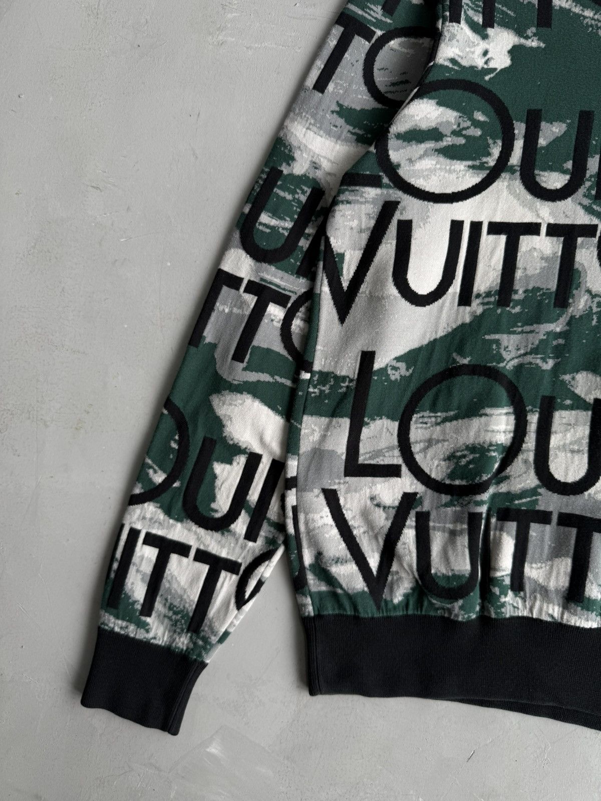 Louis Vuitton Louis Vuitton - Camou Script Knit Crewneck Size US XL / EU 56 / 4 - 4 Thumbnail