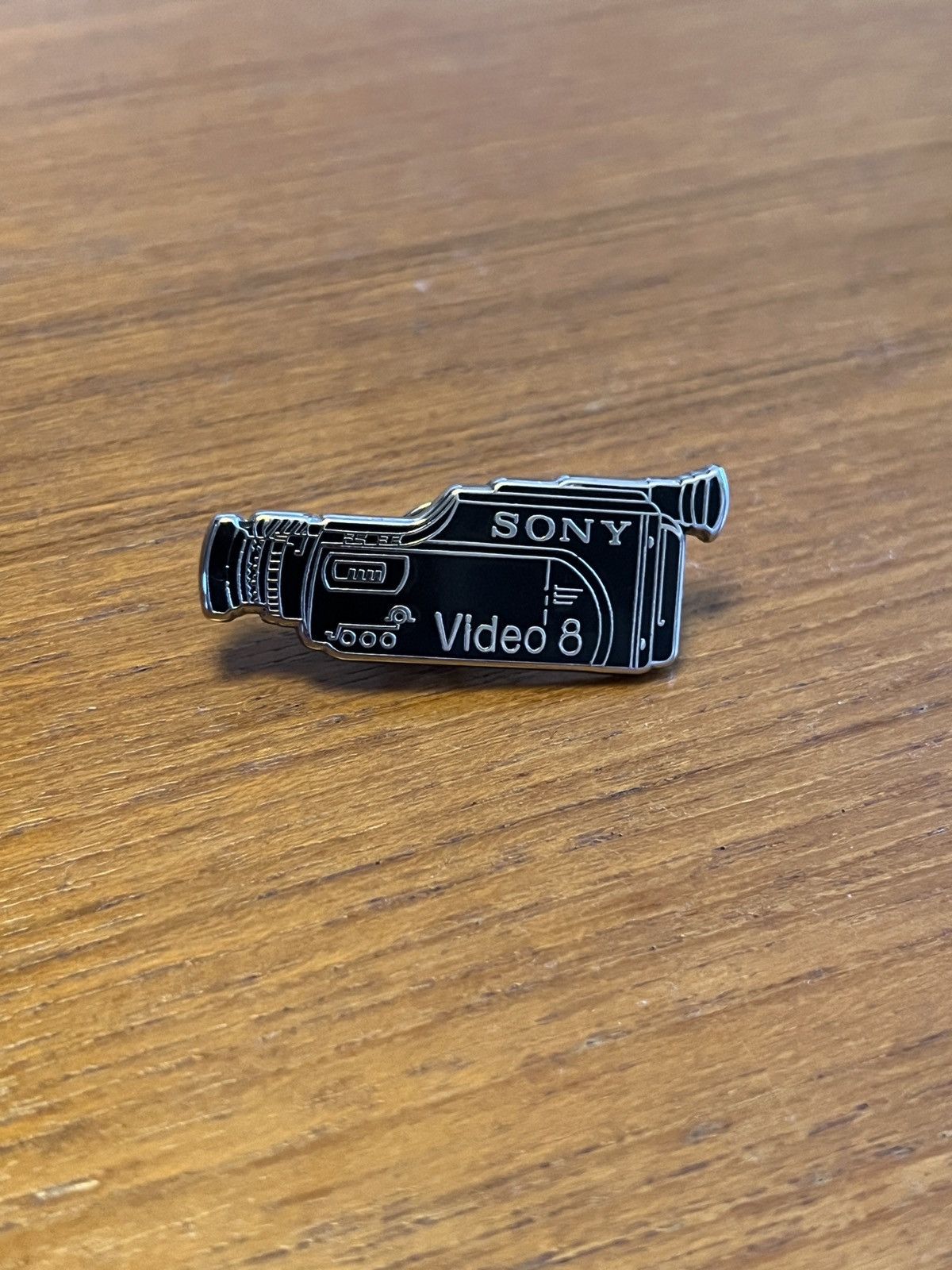 Sony Sony Camera Video 8 vintage pin Size ONE SIZE - 1 Thumbnail