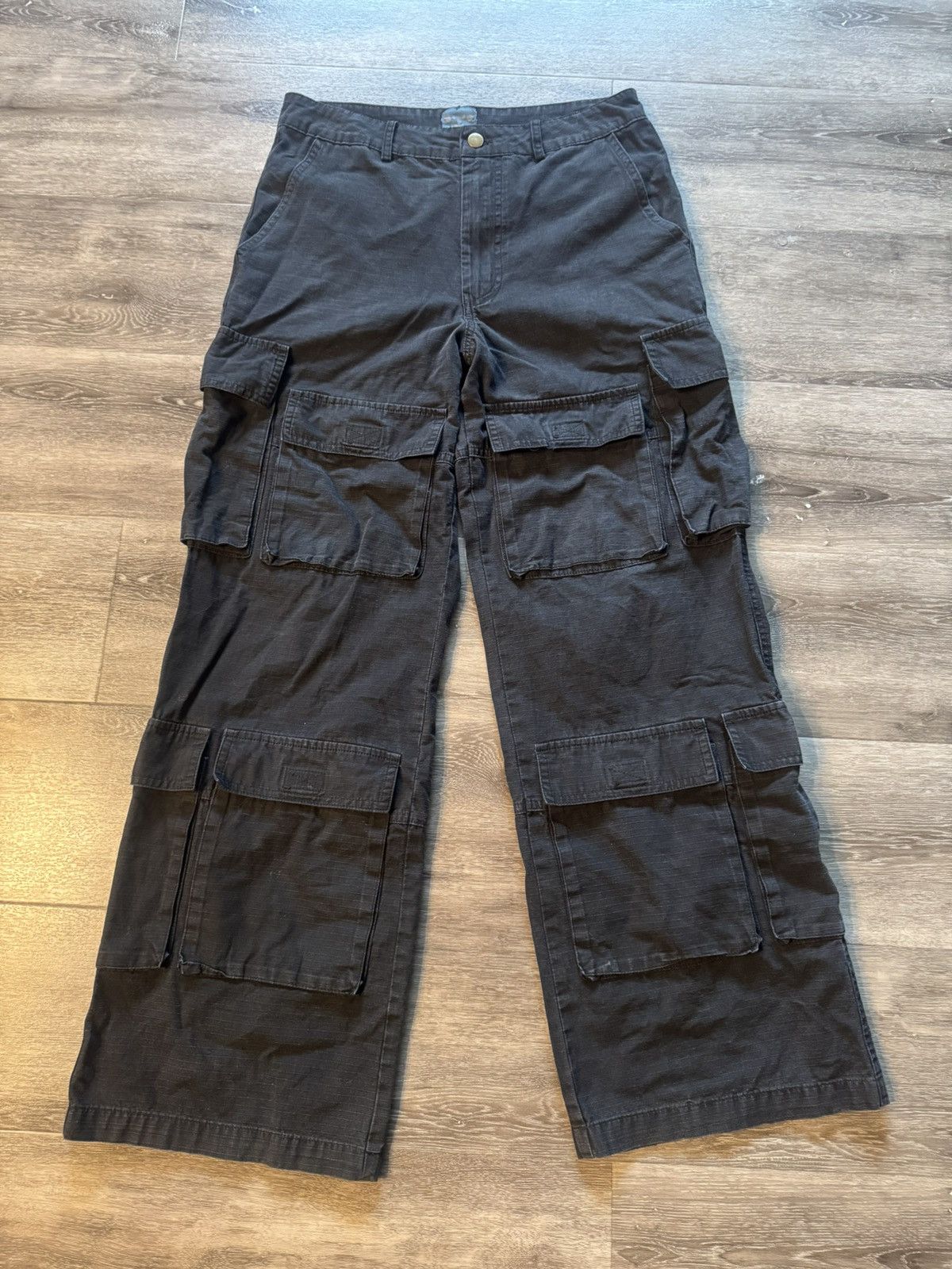 Other Warpaint.XYZ Oversized Cargo Pants Size US 29 - 1 Thumbnail