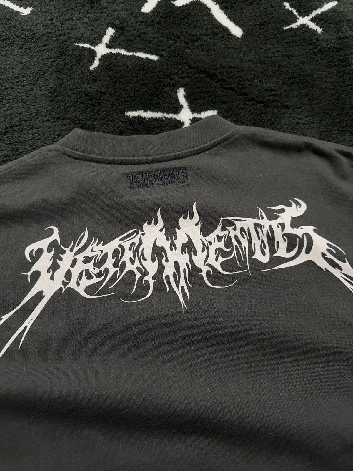 Vetements AW20 - Metal Patch T-Shirt Size US S / EU 44-46 / 1 - 4 Thumbnail