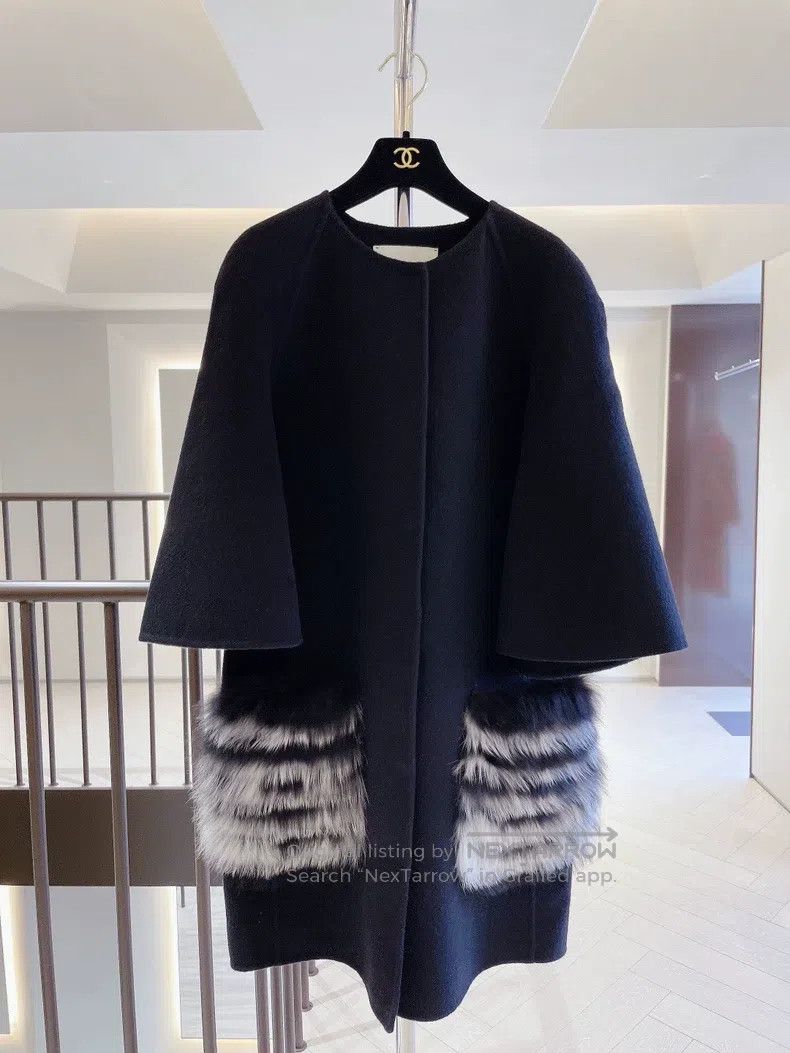Fendi Fendi Classic fur pocket black cloak coat Size S / US 4 / IT 40 - 1 Thumbnail