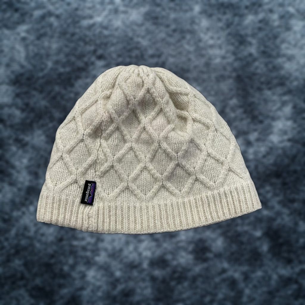 Patagonia Patagonia Hat Beanie Womens One Size White Diamond Knit Honeycomb Fleece Winter Size ONE SIZE - 1 Thumbnail