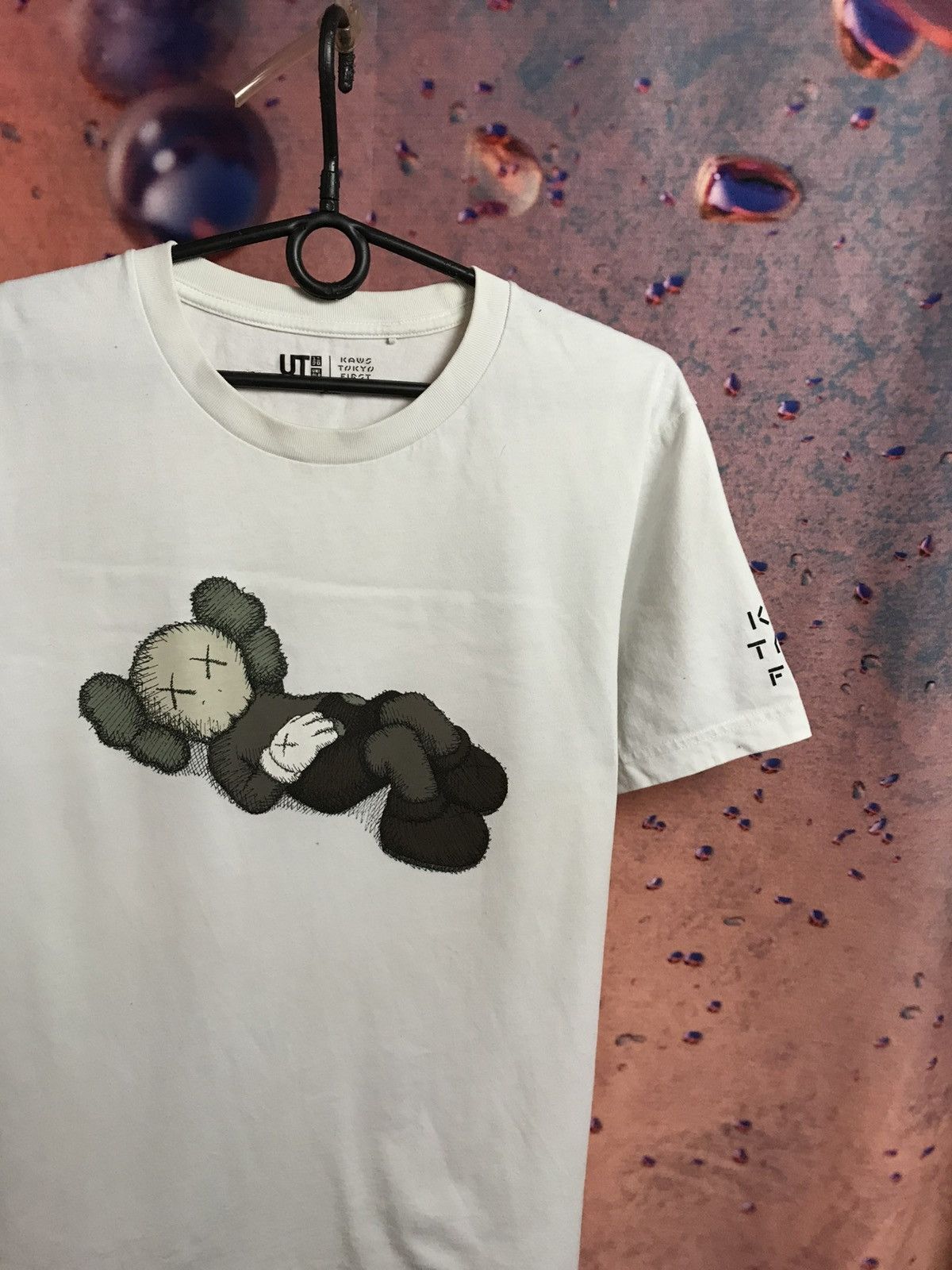 Kaws × Uniqlo Uniqlo x Kaws streetwear tee Size US M / EU 48-50 / 2 - 1 Thumbnail