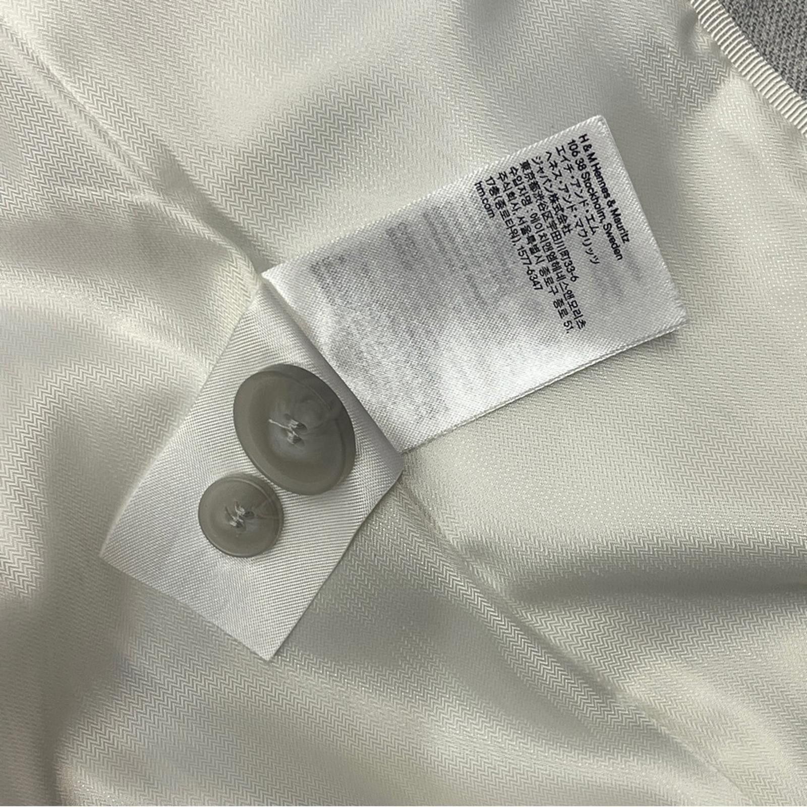 H&M Classic Gray H&M Woman's Blazer - size 8P Size M / US 6-8 / IT 42-44 - 5 Thumbnail