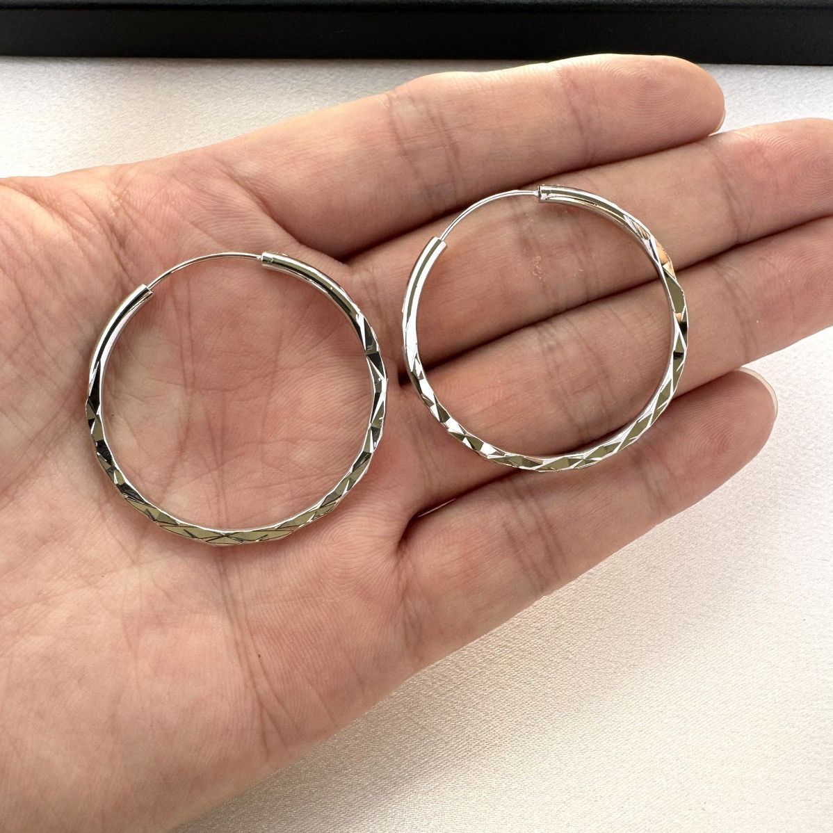 Designer × Other 40mm Silver Hoop Earrings for Women Size ONE SIZE - 5 Thumbnail