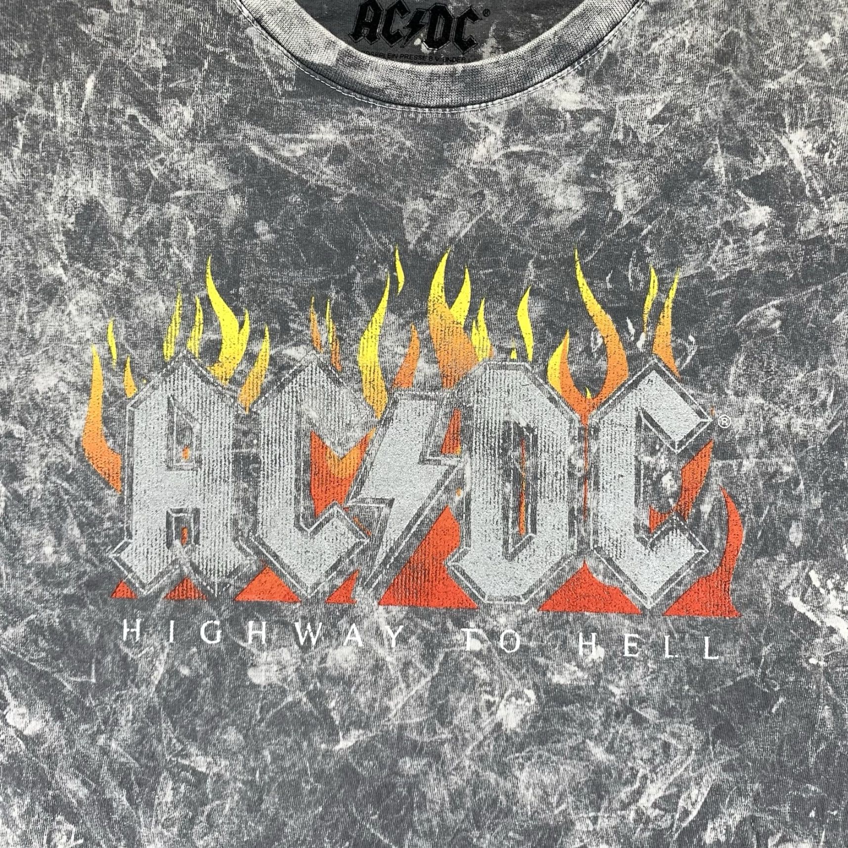 Vintage AC/DC Summer Crop Top Highway To Hell Tie Die Gray Shirt M Unisex Adults Mid Gray Graphic Print T-Shirt 2020s Rock N Roll Tour Men Women Size US M / EU 48-50 / 2 - 2 Thumbnail