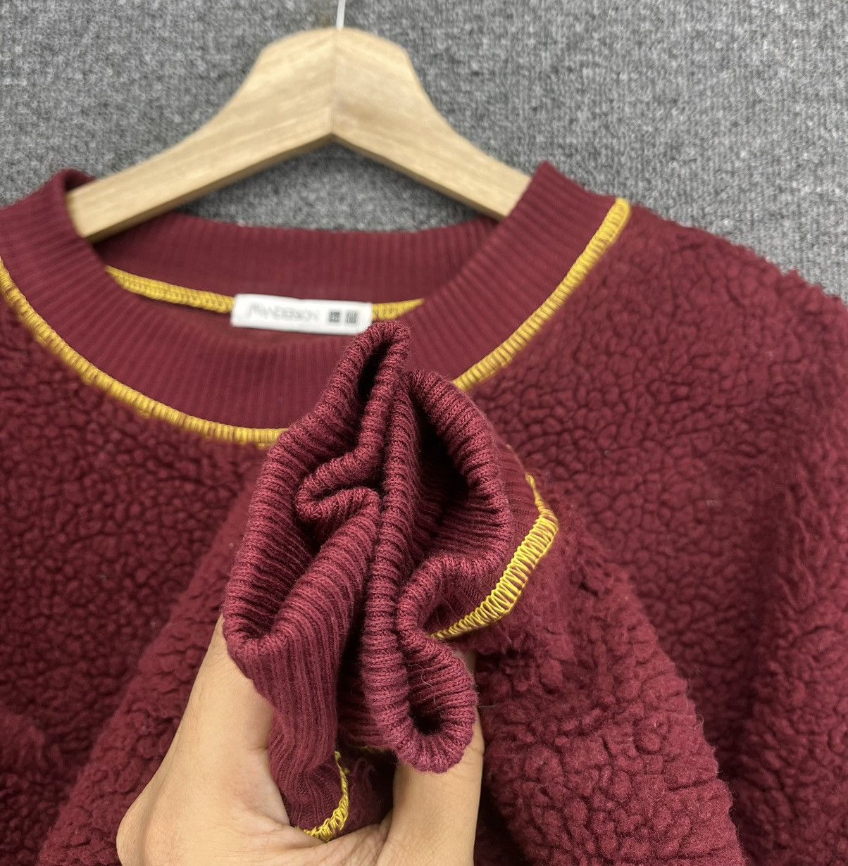 JW Anderson × Uniqlo J.W.Anderson X Uniqlo Deep Pile Fleece Red Sweatshirt Size US L / EU 52-54 / 3 - 10 Thumbnail