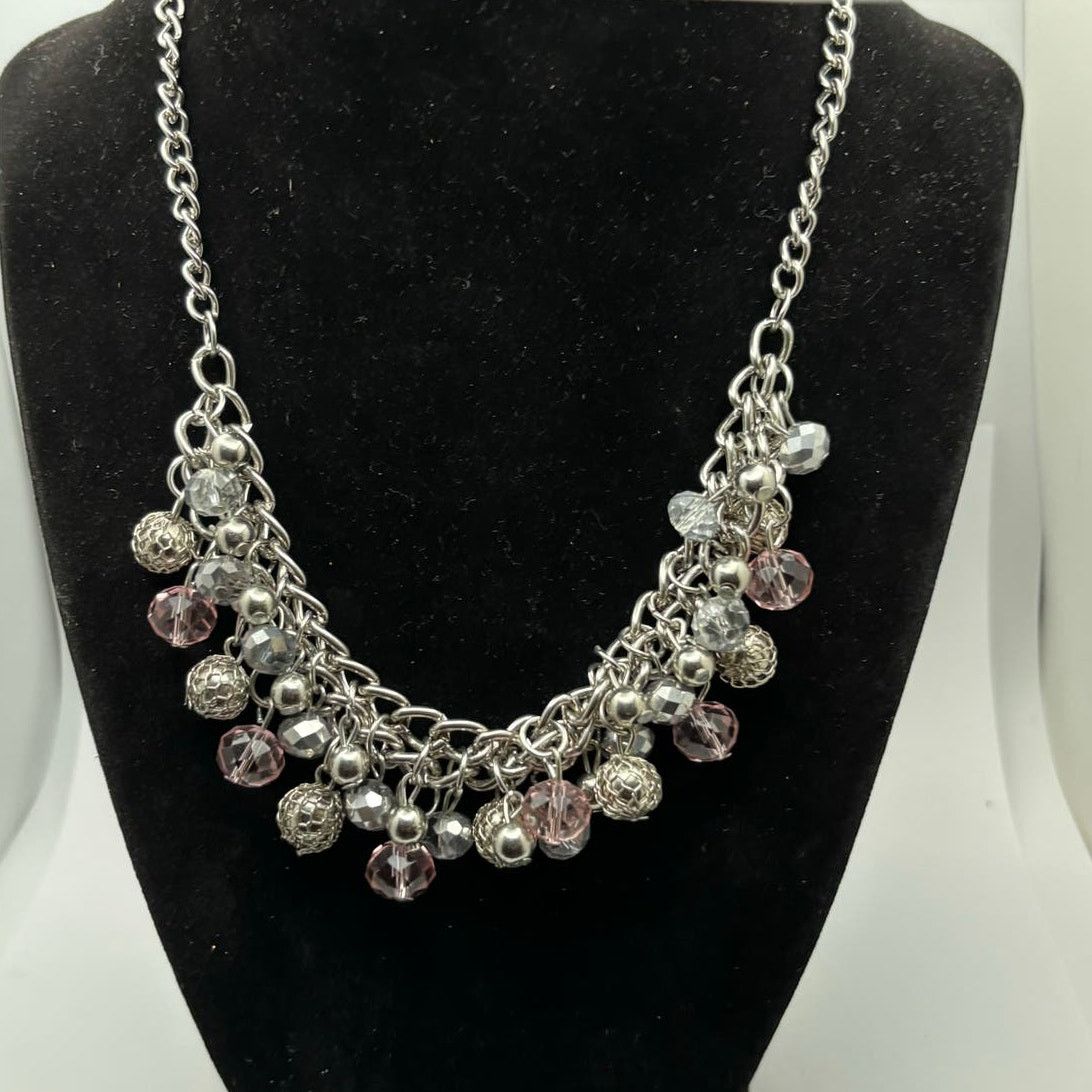 Other Silver & pink beaded necklace Size ONE SIZE - 1 Thumbnail