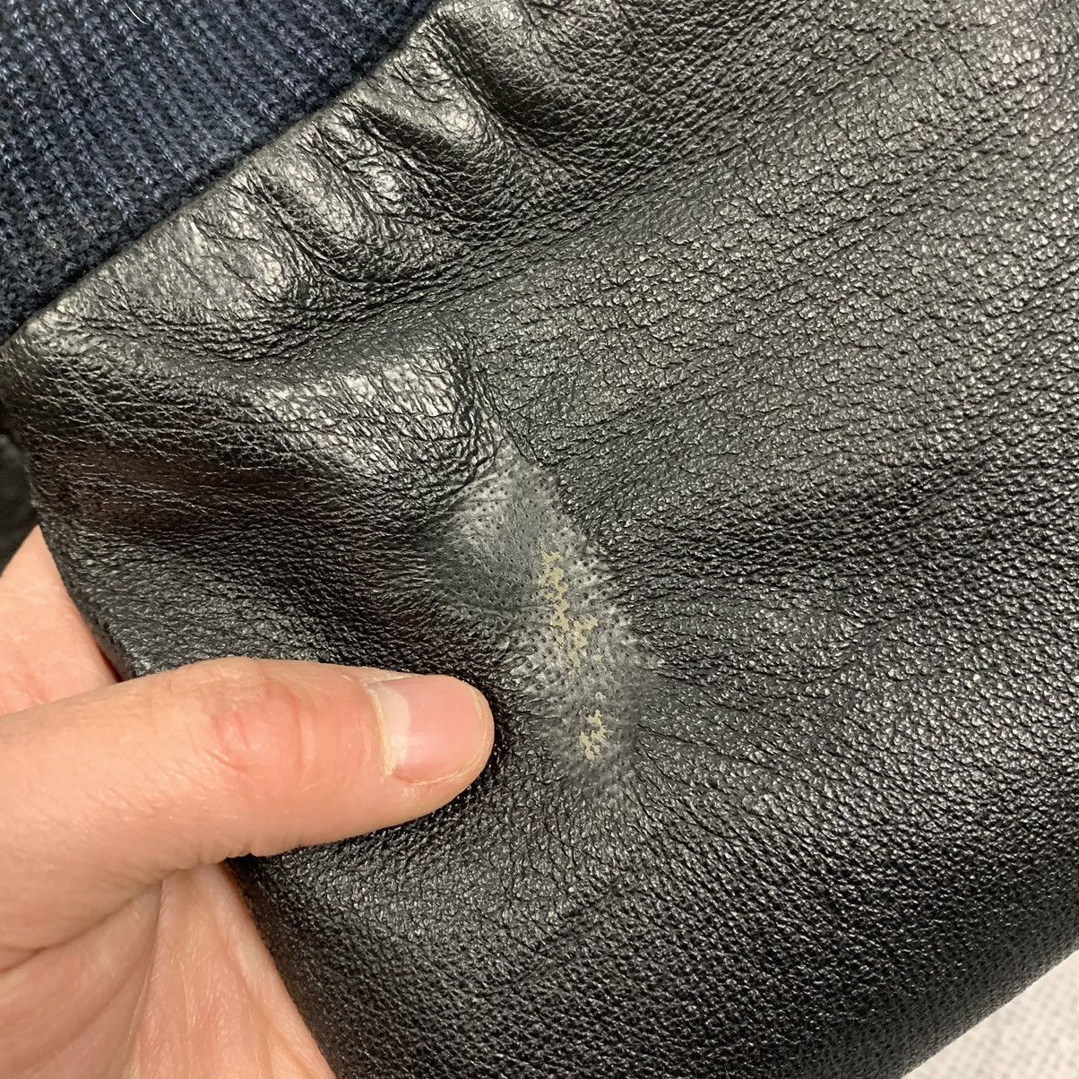 Genuine Leather Black Leather Flight Jacket Authentic Type A-2E Tech Size L Size US L / EU 52-54 / 3 - 22 Thumbnail