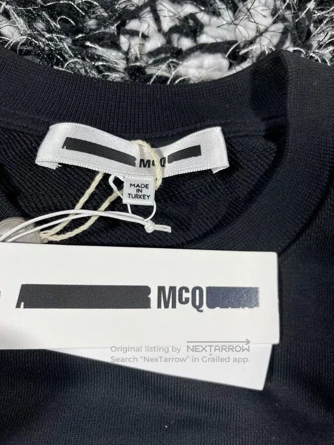 McQ Alexander McQueen MCQ Alexander McQueen Embossed Sweatshirt. Size US XS / EU 42 / 0 - 3 Thumbnail