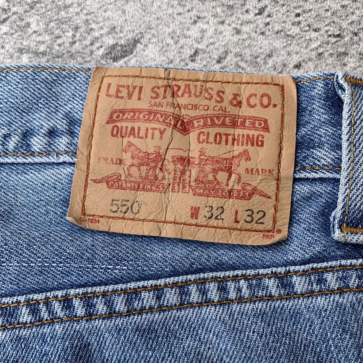 Levi's Vintage Clothing Vintage Levi’s 550 Relaxed fit Blue wash Jeans Size US 32 / EU 48 - 10 Thumbnail