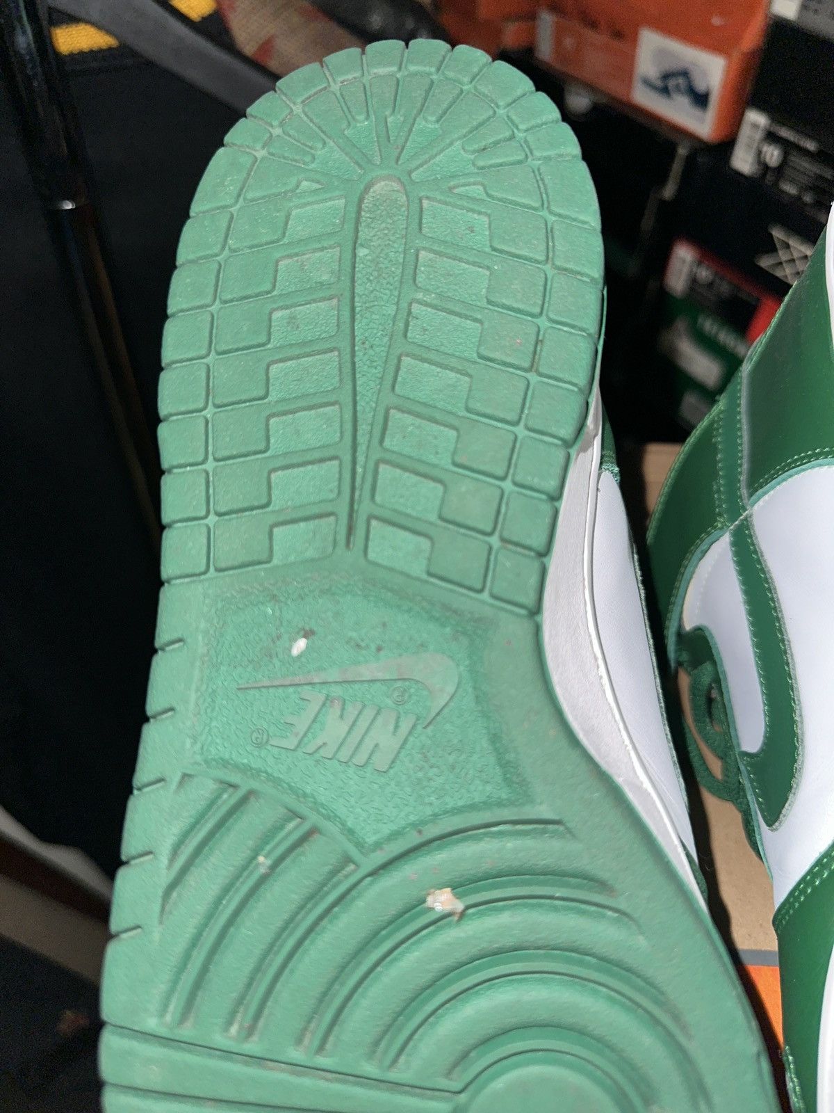 Nike Vintage Nike Dunk High 2003 Celtic Green (Michigan Spartans) Size US 10 / EU 43 - 9 Thumbnail