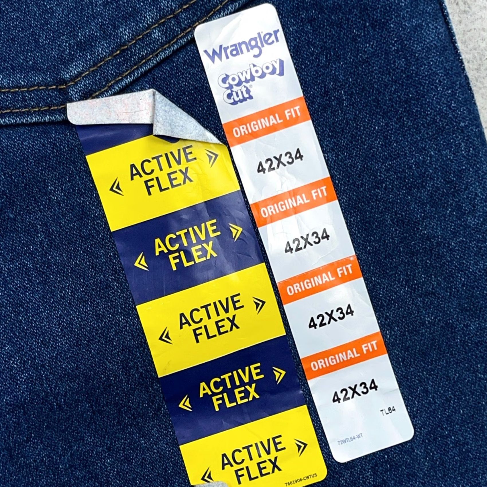 Wrangler Wrangler Cowboy Cut Jeans Men 42x34 Dark Wash Denim 5-Pocket Regular Fit Blue Cowboy Theme Regular Size Size US 42 / EU 58 - 4 Thumbnail