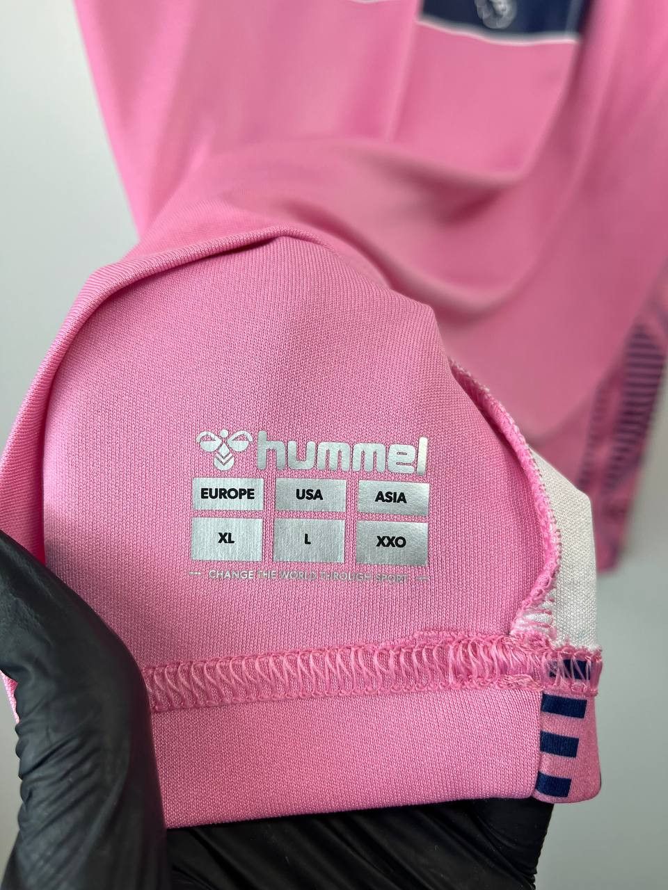 Other Everton FC Away Pink Jersey 2022/23 Godfrey #22 Hummel XL Size US XL / EU 56 / 4 - 3 Thumbnail