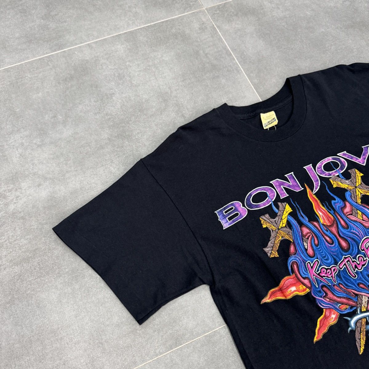 Bon Jovi Vintage Bon Jovi Screen Stars World Tour 1993 T-Shirt Size L Size US L / EU 52-54 / 3 - 4 Thumbnail