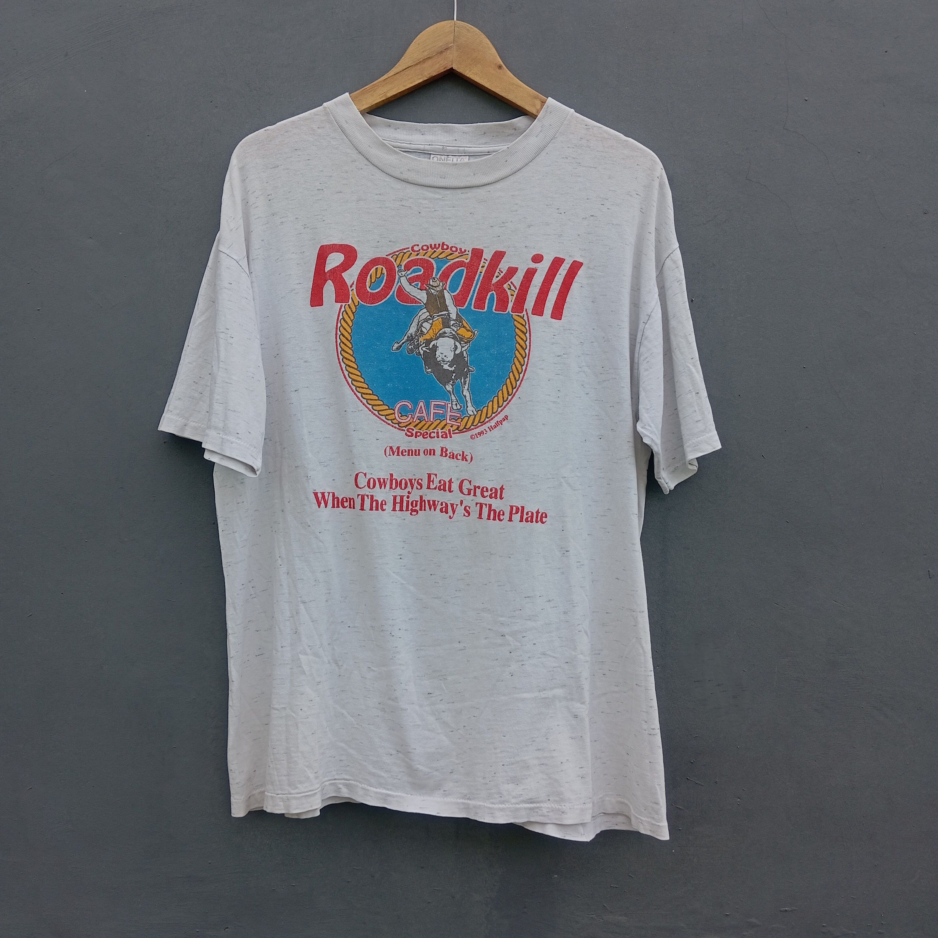 Hard Rock Cafe 1993 vintage Roadkill cafe t shirt Size US L / EU 52-54 / 3 - 1 Thumbnail