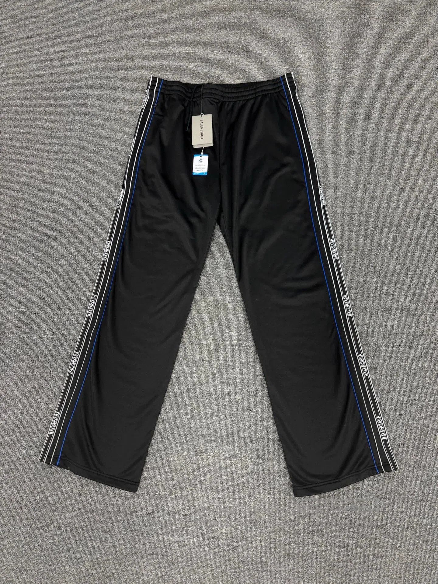 Balenciaga Balenciaga Side Logo Nylon Pants. Size US 36 / EU 52 - 1 Thumbnail