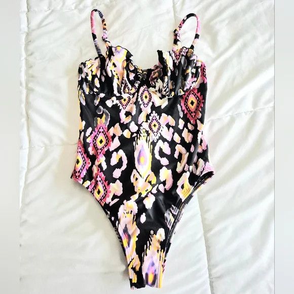 Venus Desert Ikat Black Bermuda Underwire Swimsuit Beach Gift Size ONE SIZE - 6 Thumbnail