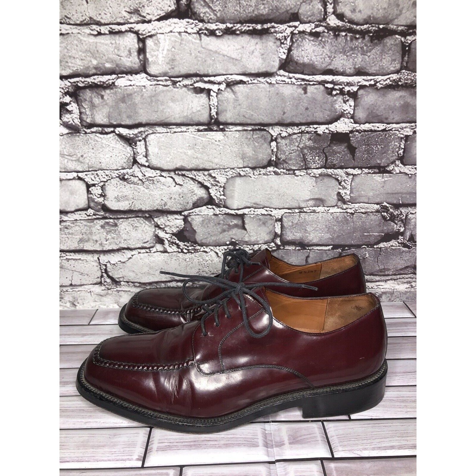Cole Haan Cole Haan Burgundy Leather Square Toe Oxfords Dress Shoes Me Size US 11 / EU 44 - 11 Thumbnail